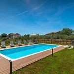In Istra With Heated Pool * Svetvinčenat