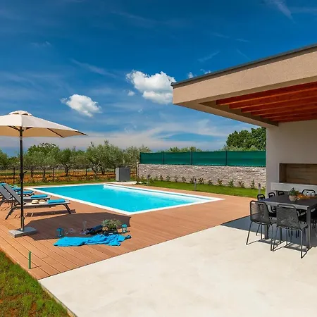 In Istra With Heated Pool Villa *