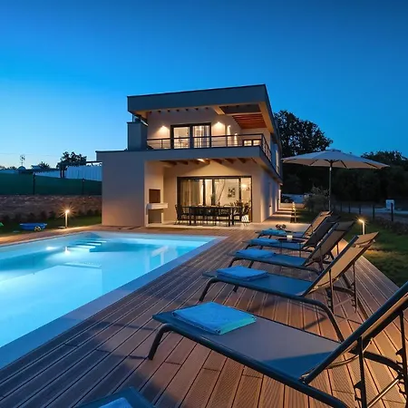 In Istra With Heated Pool Villa Svetvinčenat